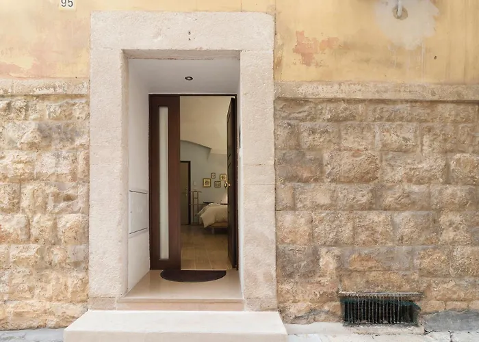 Arthouse Holiday home *